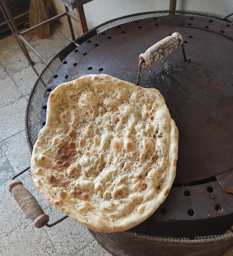 عکس نان خانگی تنوری