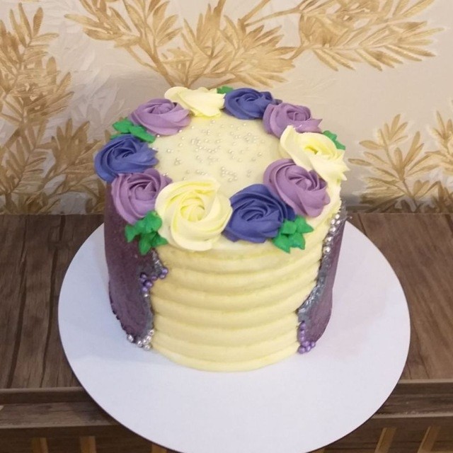 کیک تولد خودم پز
