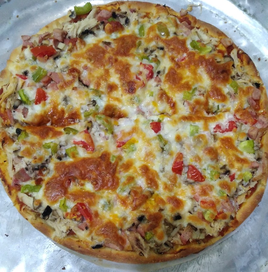 پیتزا خونگی پر پنیر زینب بانو