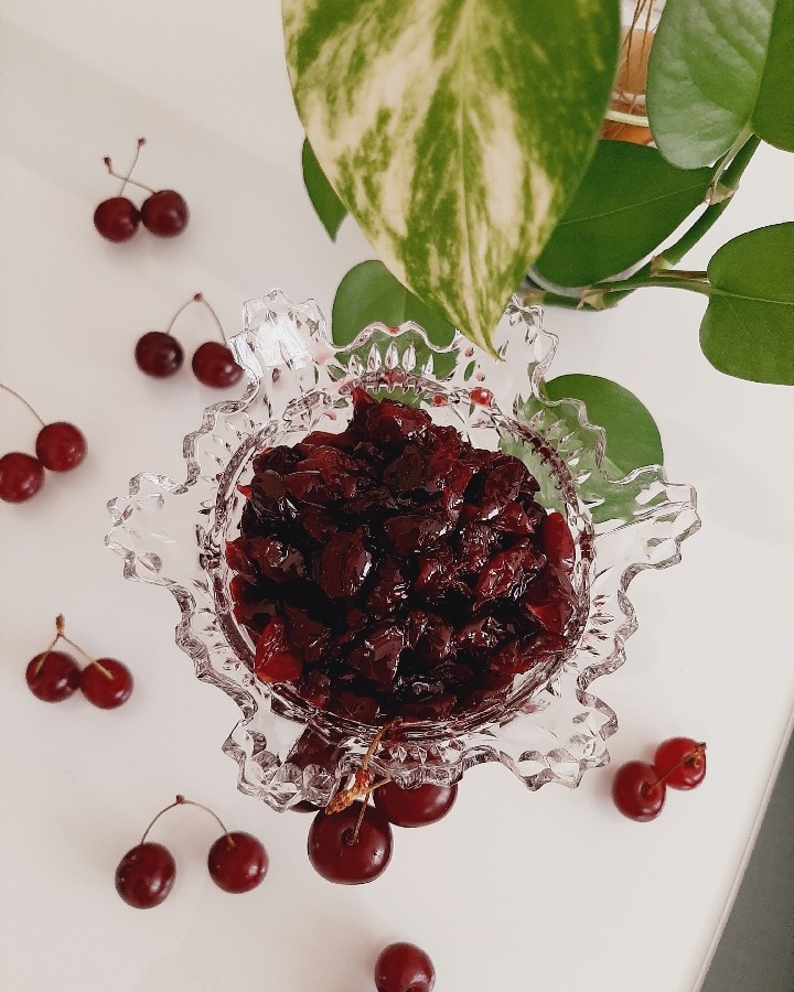 عکس مربا آلبالو