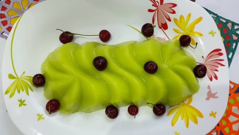 عکس قرار خواهرانه یا ضامن آهو ژله طالبی و شیرینی اسکار عید تون مبارک لطفا واقعا بزنید