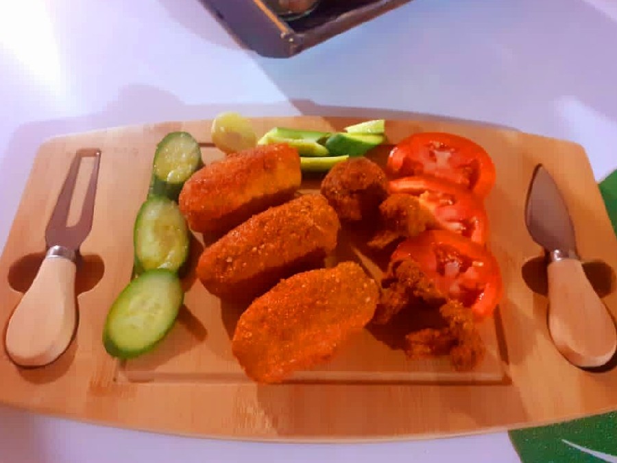 عکس ناگت مرغ و قارچ سوخاری