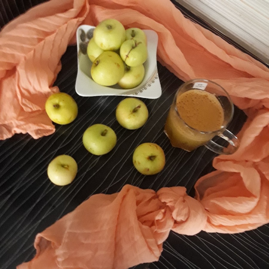 آب سیب طبیعی