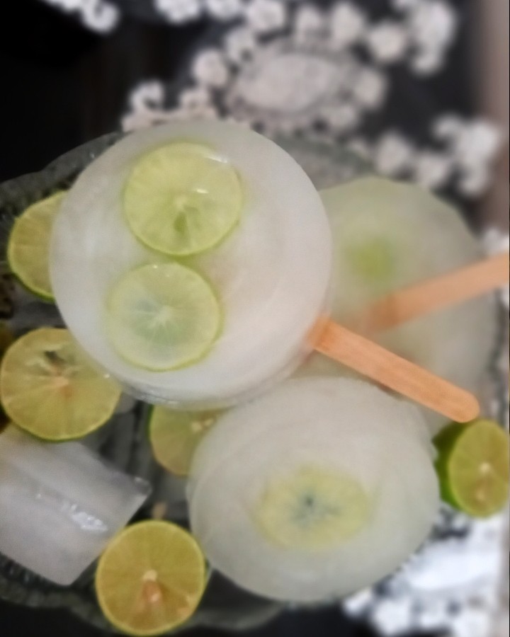عکس بستنی یخی لیمویی