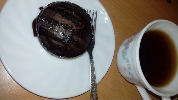 و اینم کاپ کیک شکلاتی فنجونی بدون همزن و بسیار خوشمزه??☕
