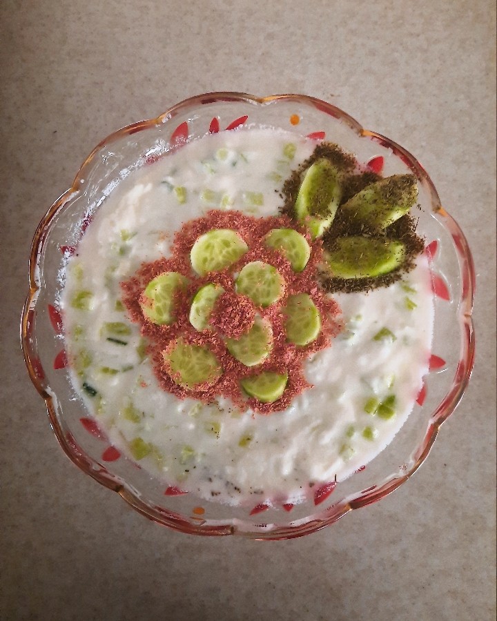 تزئین ماست خیار