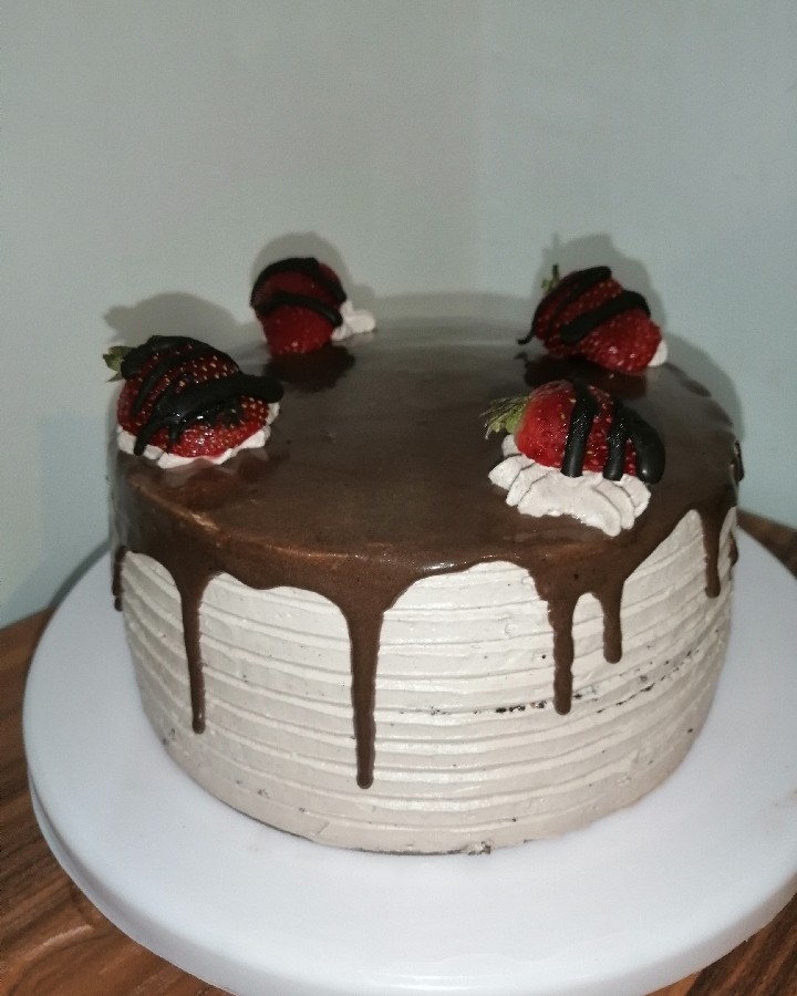 عکس کیک اسفنجی شکلاتی 