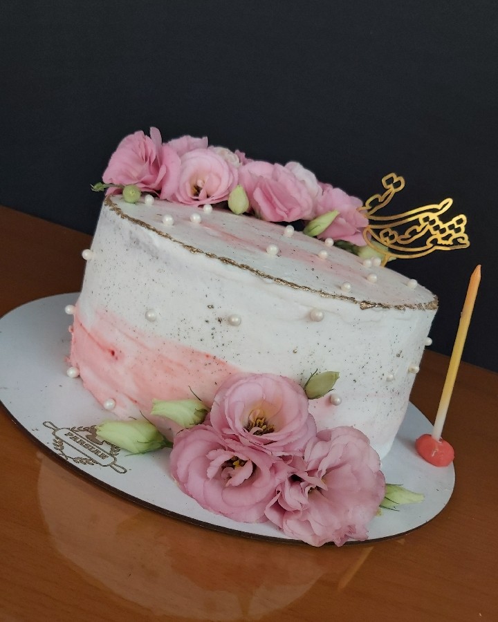 هیچ مناسبتی بدون کیک کامل نمیشه
کیک به مناسبت چهاردهمین سالگرد ازدواجمون?