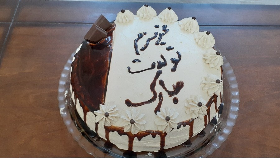 عکس کیک تولد نسکافه ای شکلاتی