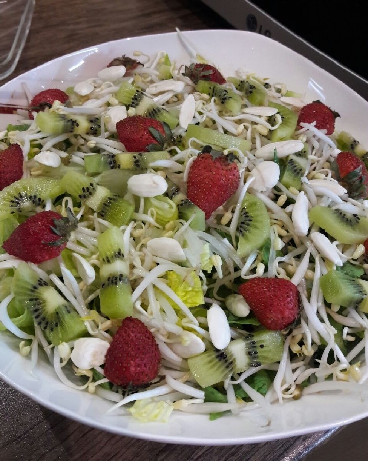 سالادهستن ایشون