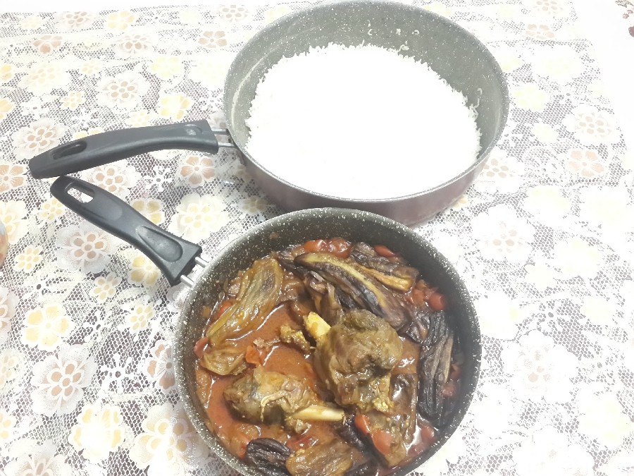 عکس خورش بادمجان 
(یک شام خوشمزه)