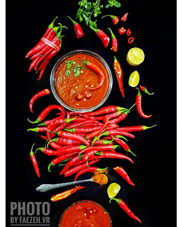 عکس Spicy red pepper sauce
