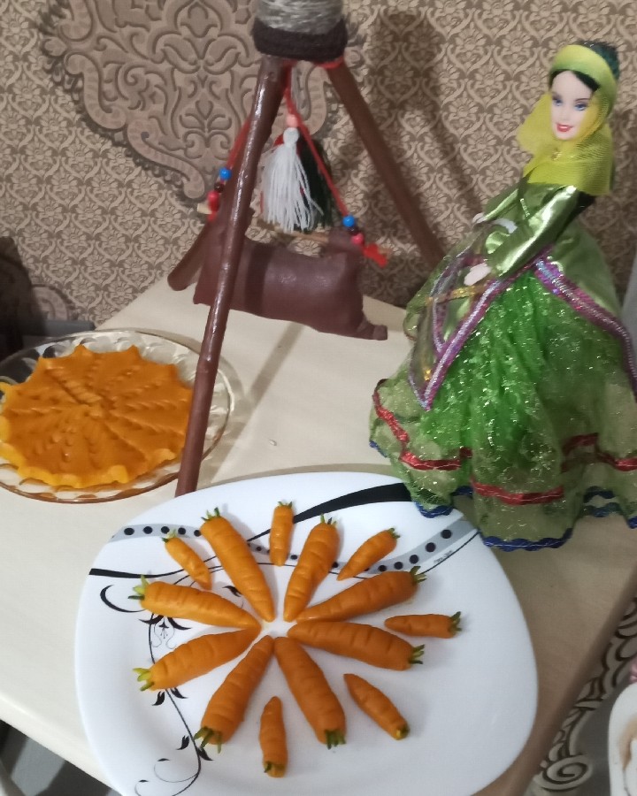 عکس حلوا هویج درخواستی داداشجونم دستپخت وتزیین ازخودم