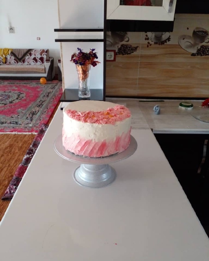 عکس تولدت مبارک خوشگلم ?
کیک رو خودم درست کردم