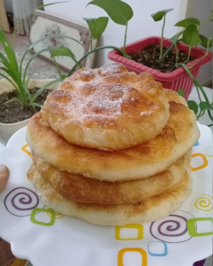 عکس چلپک (نان روغنی افغانستانی)