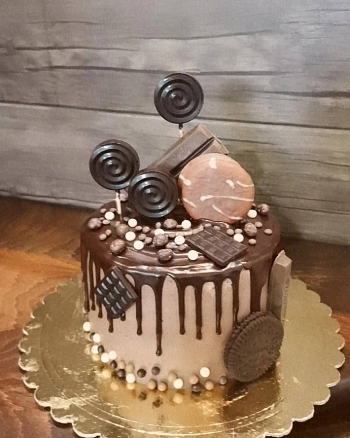 عکس کیک شکلاتی سفارشی 