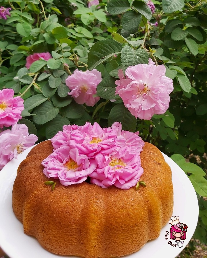 کیک گلاب