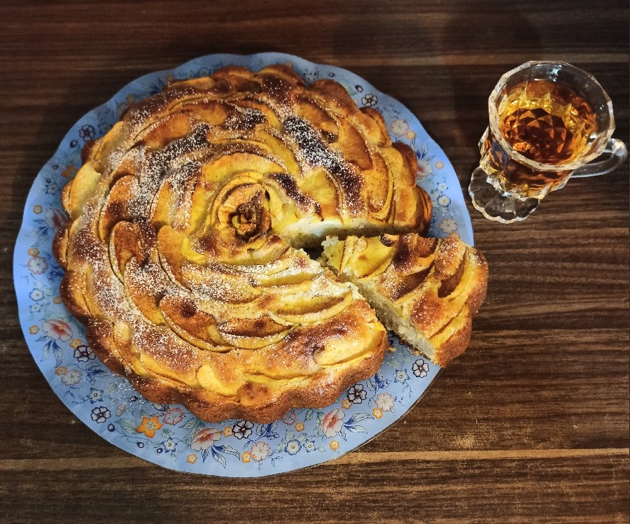 کیک سیب و دارچین