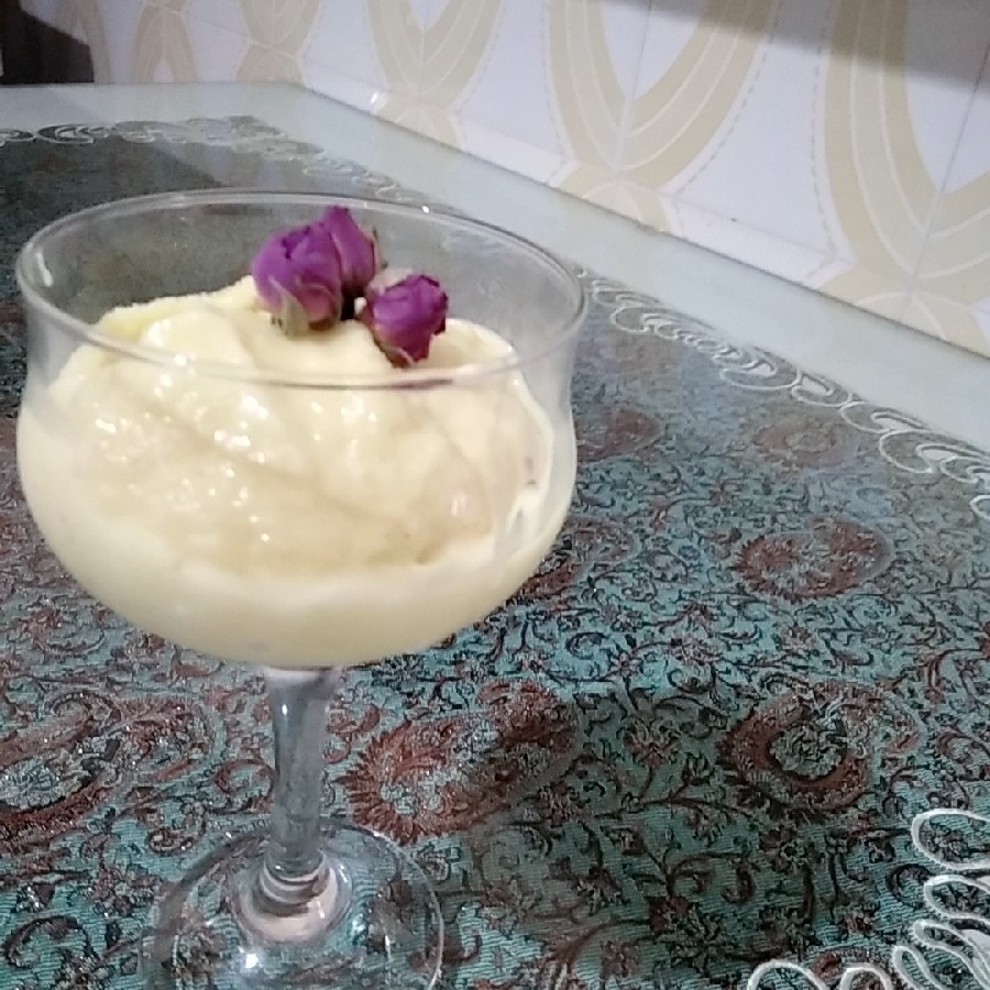 بستنـی زعفـرانـی