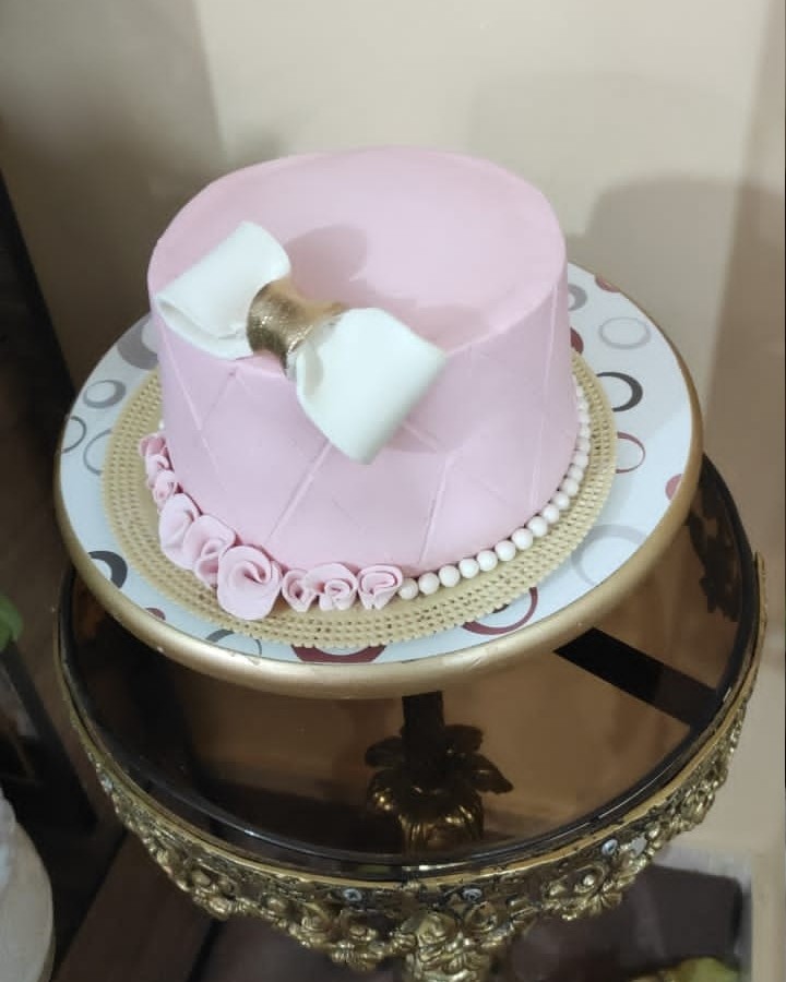 کیک کوچک دخترانه فوندانت