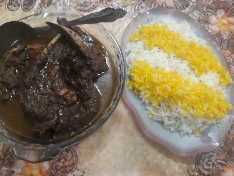 خورش فسنجون با مرغ