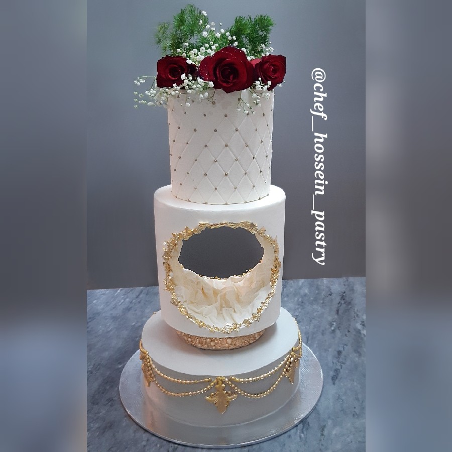 کیک عروسی با طراحی مدرن 