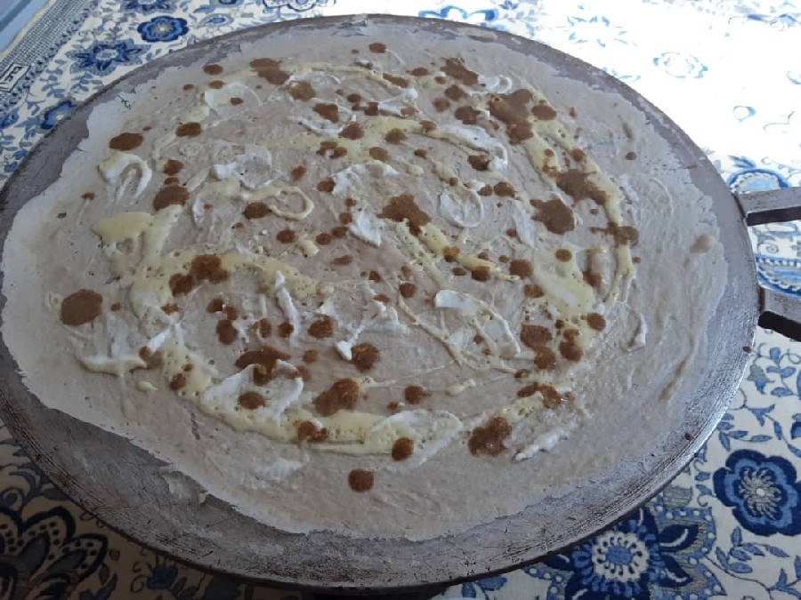عکس نان رگاگ سس مهیاوه و تخم مرغ و پنیر