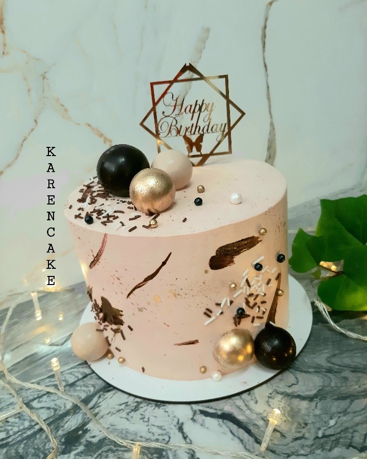 عکس کیک بادیزاین شکلات