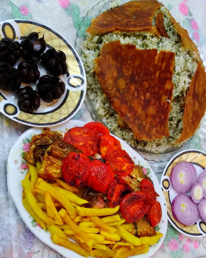 سبزی پلو با ماهی 