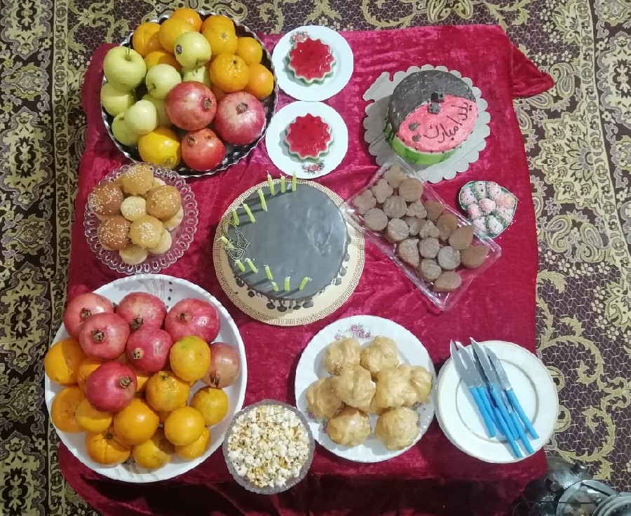 عکس کرسی شب چله خونه مامان بابای عزیزم