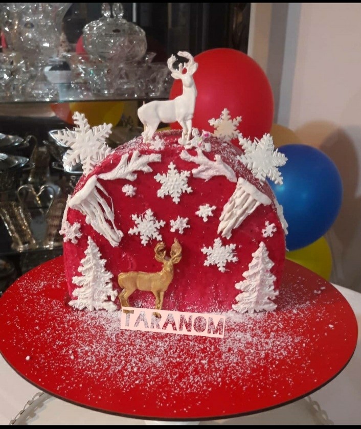 عکس کیک تاپ فوروارد 
کیک کریسمس ، کیک کاج،ژله شیر،تزئینات فوندانت دست ساز