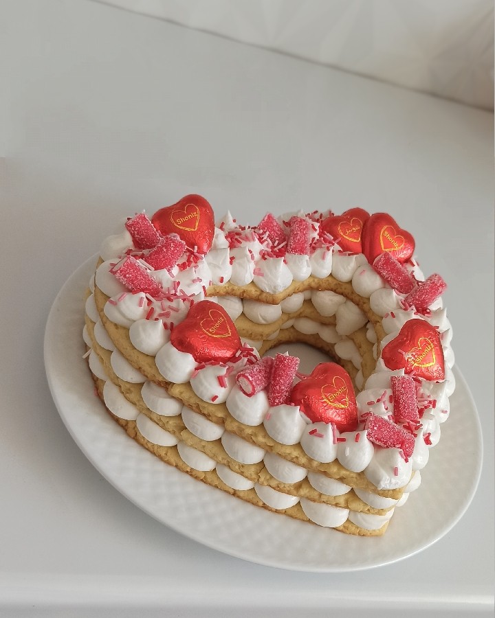 بیسکو کیک