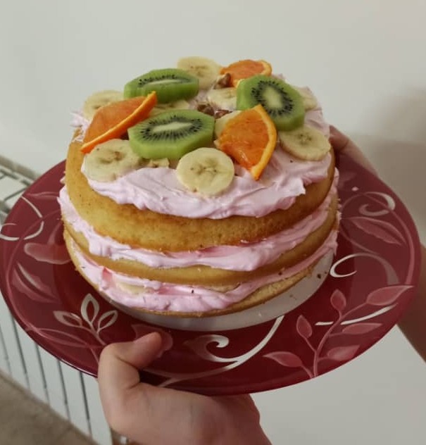 عکس کیک اسفنجی ی میوه ای