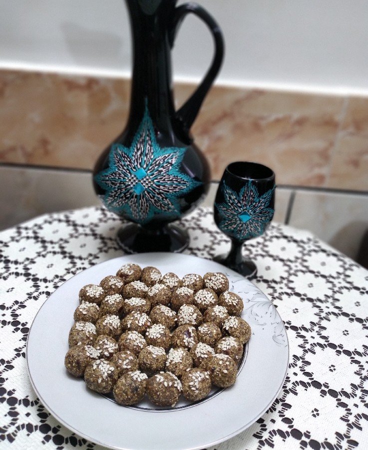 عکس توپ های آجیلی مقوی و خوشمزه 