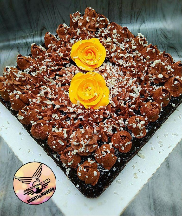 عکس #کیک‌#خیس# شکلاتی#خامه ای #با بافت بی نظیررر