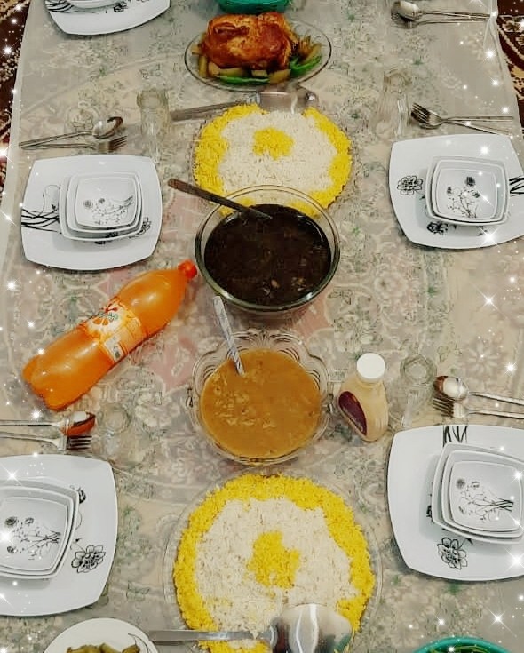 عکس دورهمی دوستانه