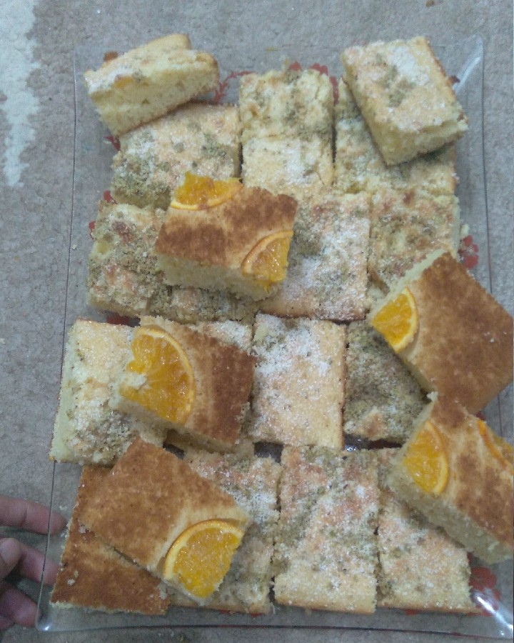 عکس کیک پرتقالی با مغزیجات و کوکوی سیب زمینی و هویج 
شام شب روز زن.در خلوت