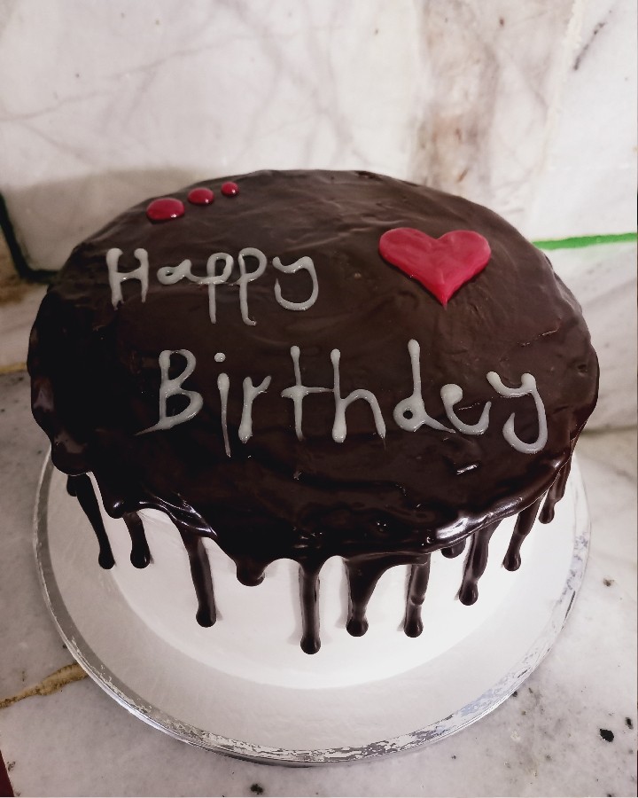 #کیک_تولد
#شکلات
#خامه
