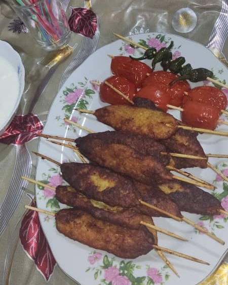 عکس یک عدد شام خوشمزه خونه دایی جانم?