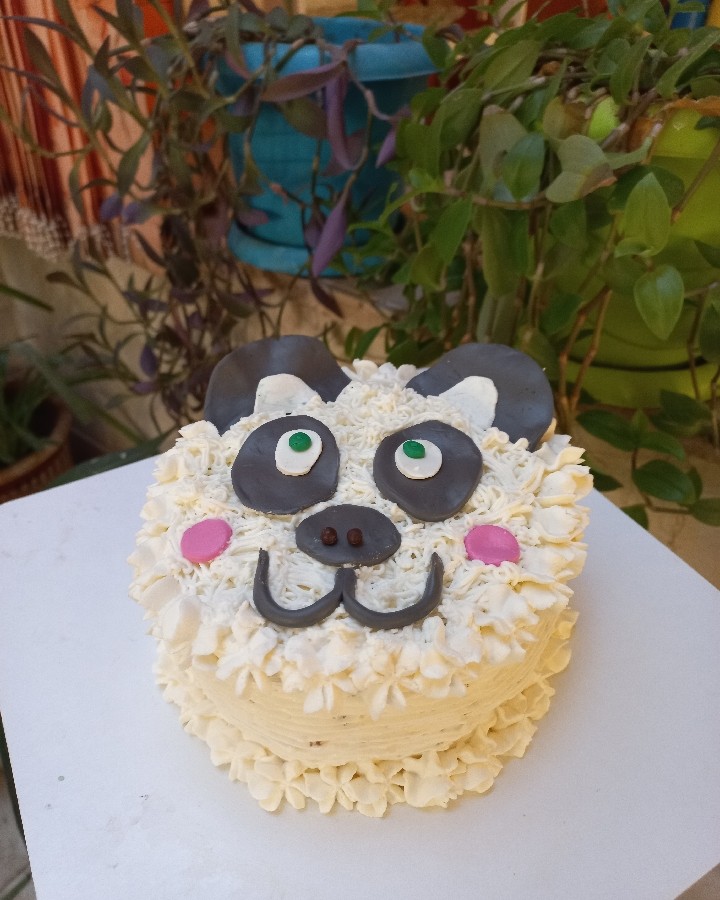 عکس کیک تولد تزئین خرس 
چطور شده?؟