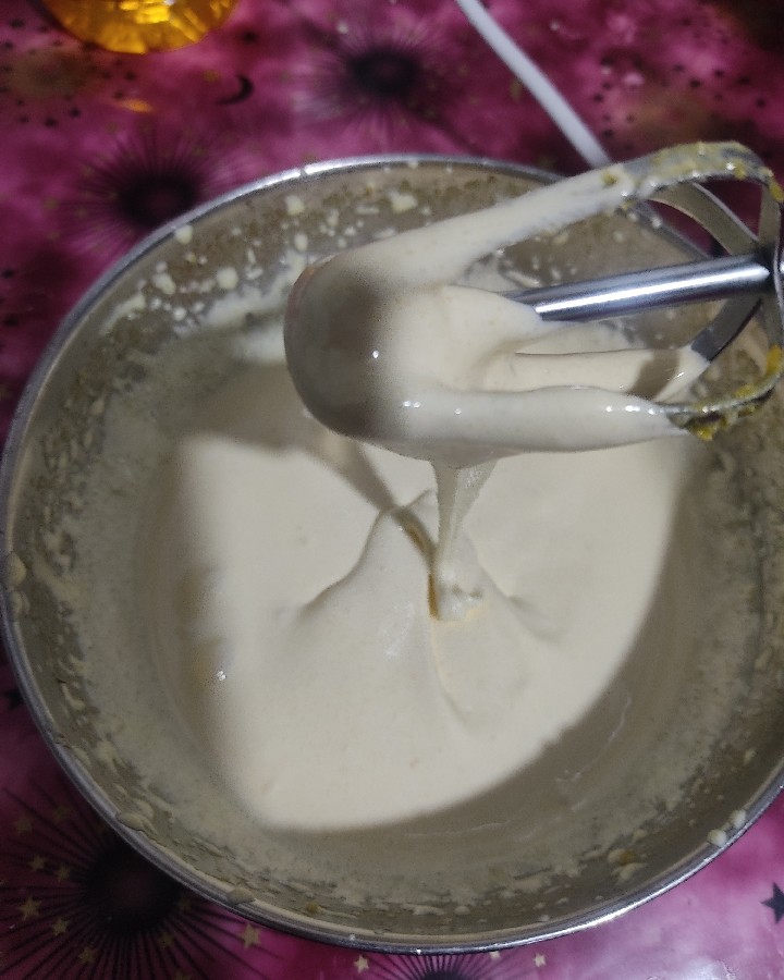 عکس کرمفیل وانیلی (pastry cream)