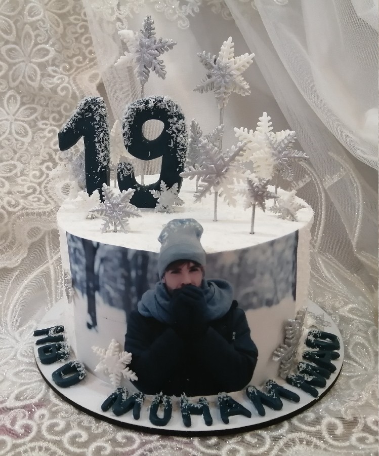 عکس کیک تولد با تم زمستانه