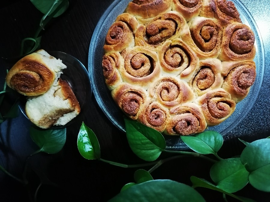 عکس نان رول دارچینی