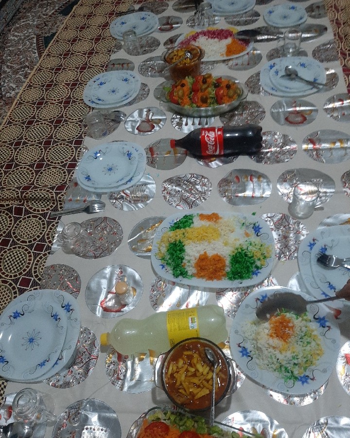 عکس مهمون خواهری بودیم اگه چیدمانش بعده ببخشی دیگه