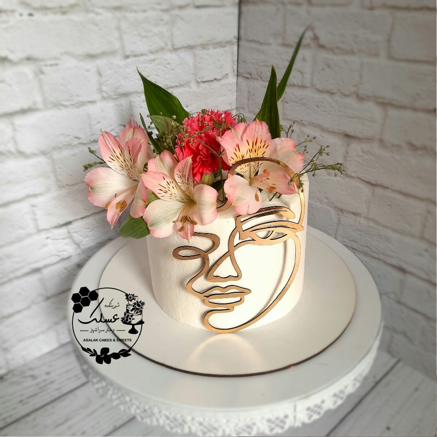 عکس کیک اسفنجی کاکائویی