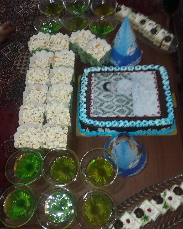 مـیـز تـولـد