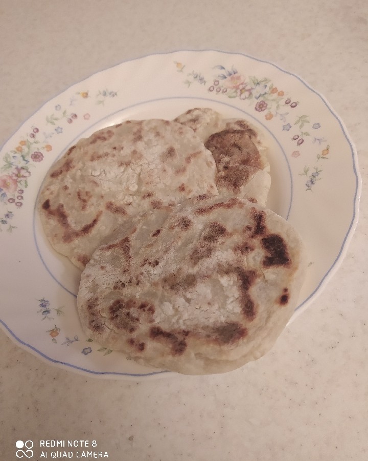 نان بادکنکی