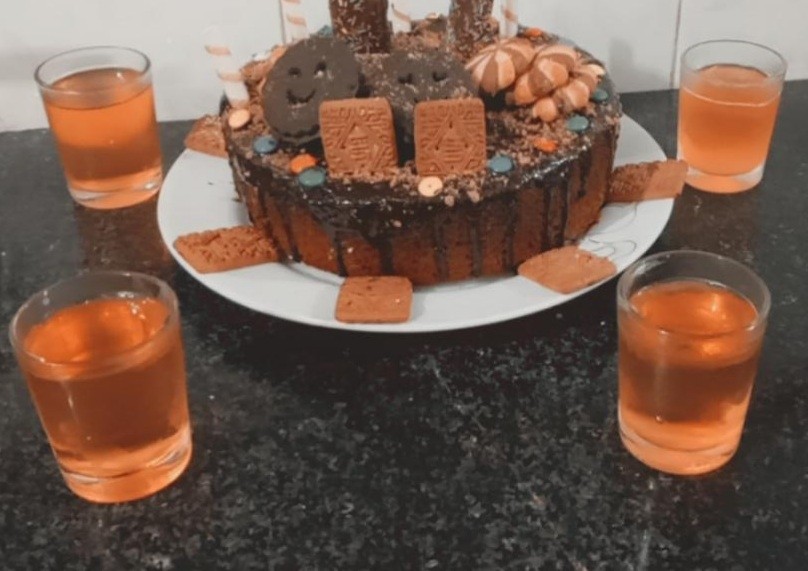 عکس کیک شکلاتی و ژله
