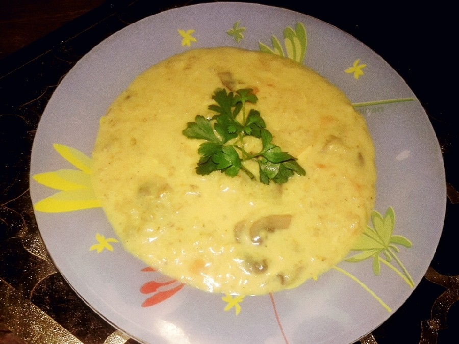 عکس سوپ شیر و قارچ ویژه افطار 