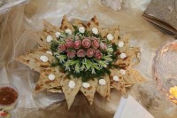 تزیین نان و پنیر و سبزی برای سفره عقد